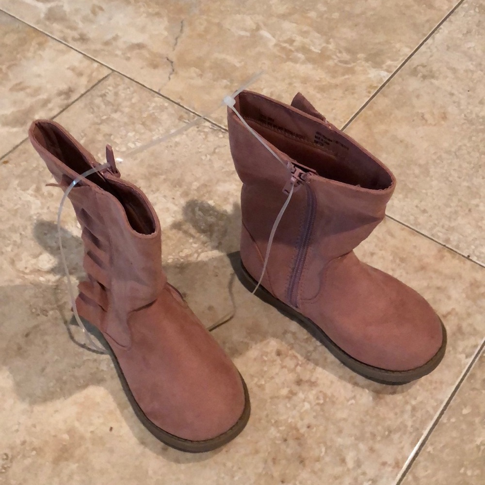 Girl’s Pink Boots
